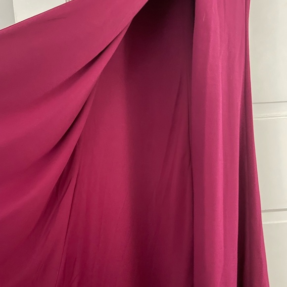 BRAND NEW off the shoulder Maxi Dress! - Picture 5 of 11